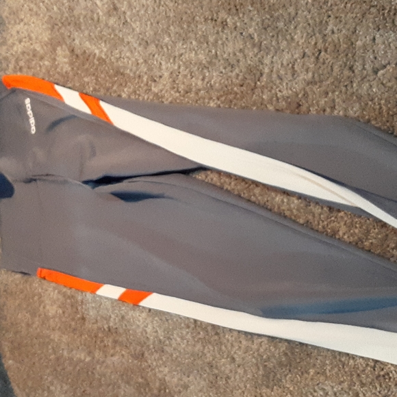 BNWT adidas leggings sm - Picture 4 of 7
